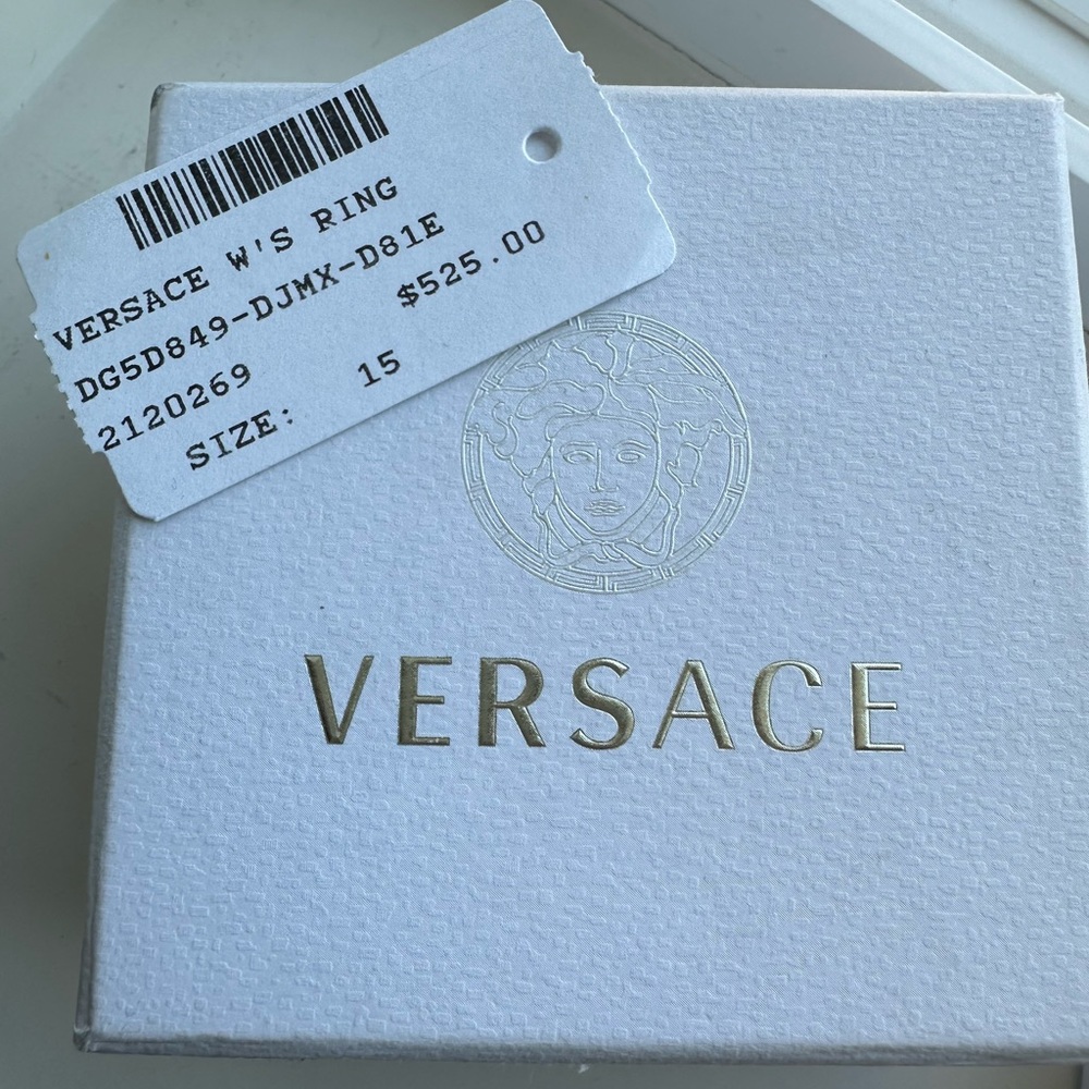 Versace ring - Picture 2 of 7